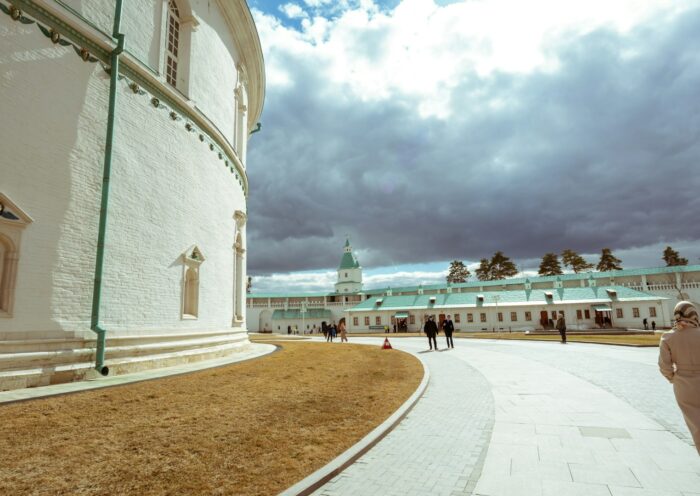 Wielkanoc 2026 za nami. Co zrobić, by trwać w tym stanie dłużej? Na zdjęciu kościół.